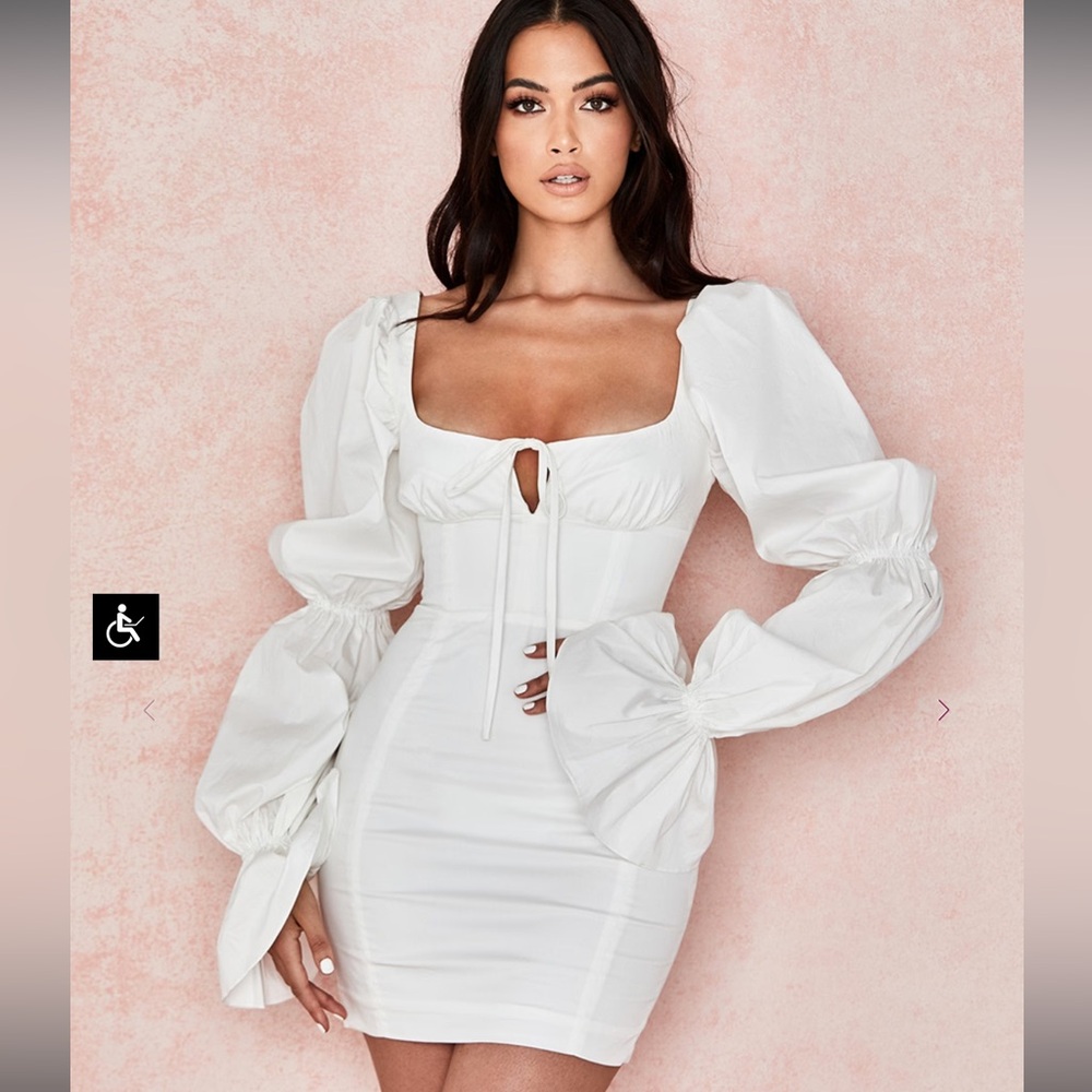 House of CB- Elsie White Puff Sleeve Corset Dress. Sz. Small. NEW W TAGS.